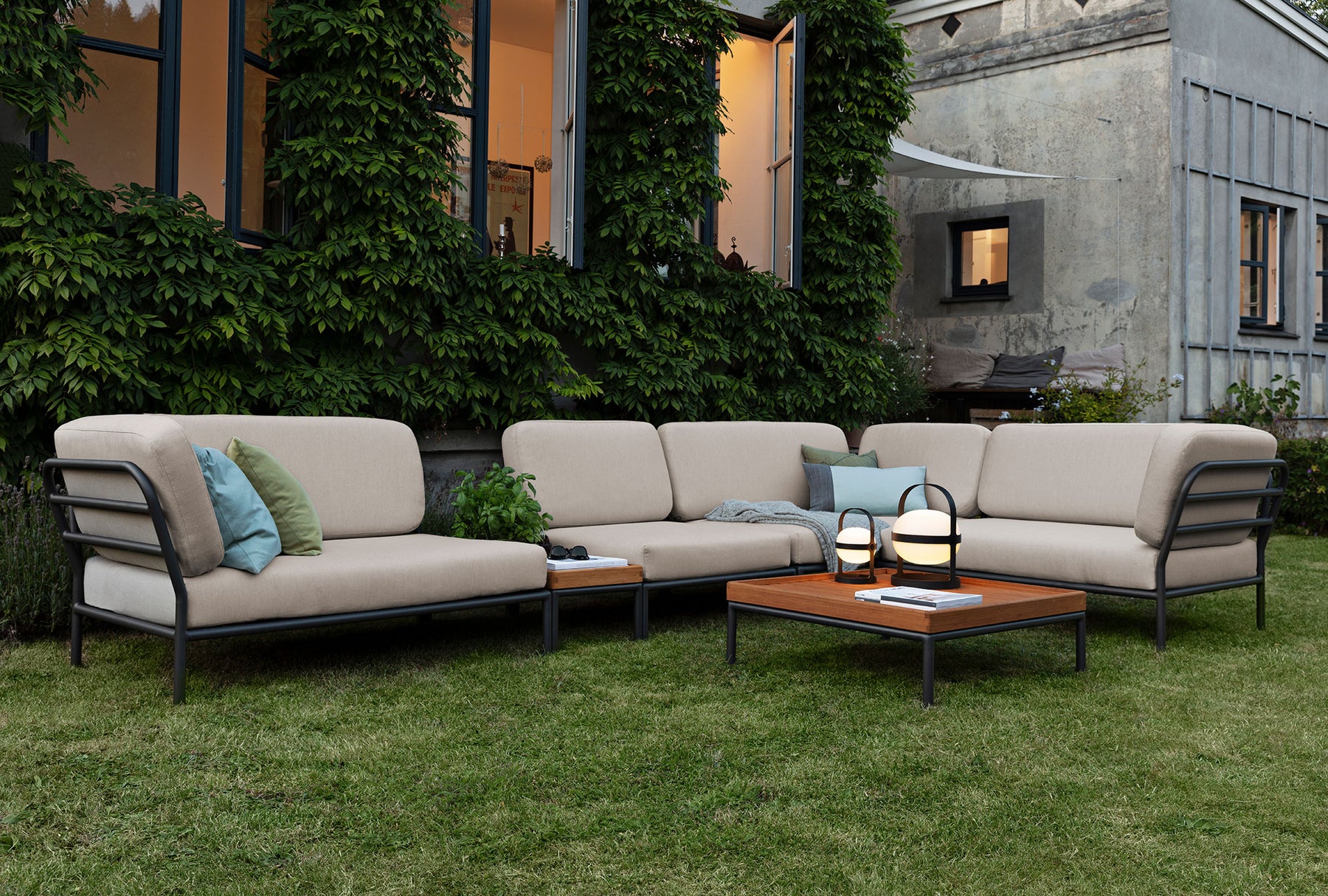 HOUE - LEVEL Outdoor Lounge - Right Sofa Module