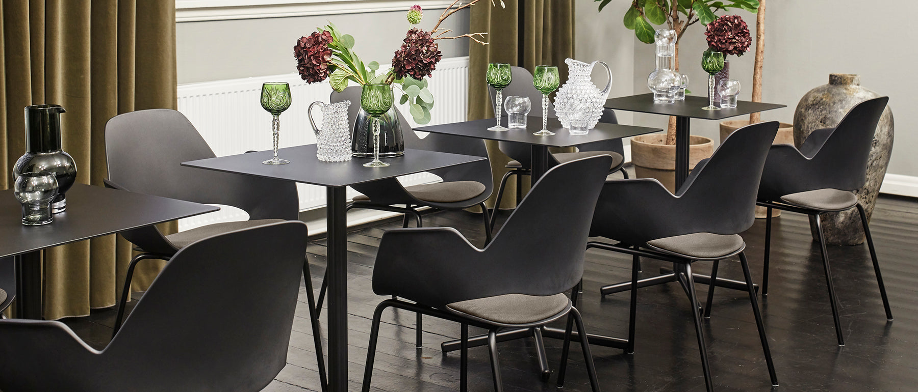 FALK Indoor Dining Armchair // Padded Seat with Metal tube legs
